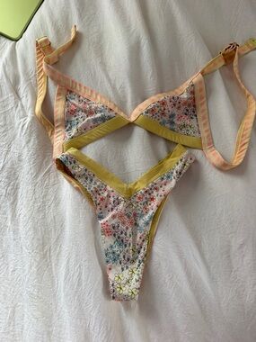 Floral Yellow-Trim Triangle Bikini Set - Women Swim Bikinis